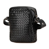 ボッテガヴェネタ イントレチャート 斜め掛け ショルダーバッグ ブラック レザー レディース BOTTEGAVENETA 【中古】